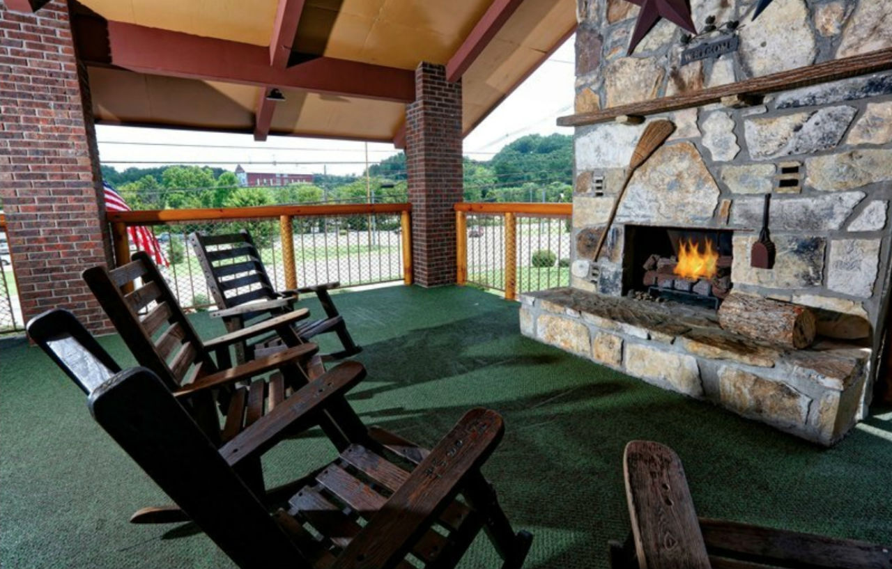 Wild Bear Inn Pigeon Forge Eksteriør bilde